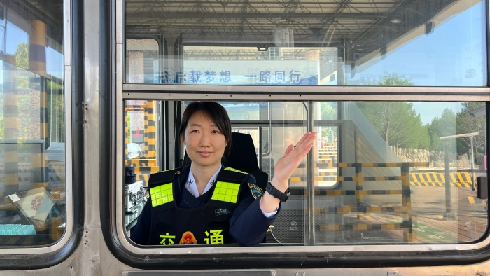 D:\2026年办公\2026宣传\五月\青年文明号1
